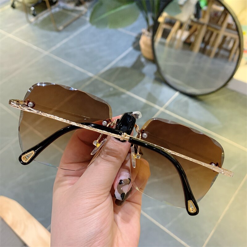 Luxury Frameless Sunglasses